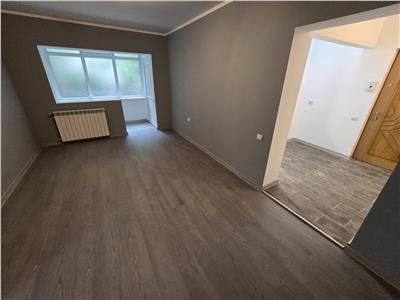 Apartament 2 camere, parter, str Barsei , renovat complet , Lidl  Gara