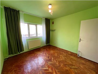 Apartament 3 camere, etaj 1, 65mp, zona Centrala  Primarie  Zimbru