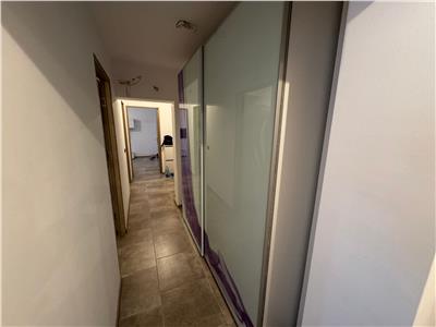 Apartament 3 camere, ultracentral, renovat , mobilat si utilat