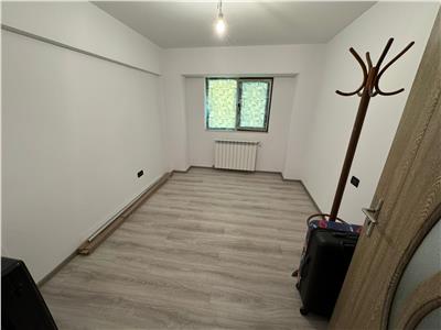 Apartament 3 camere, ultracentral, renovat , mobilat si utilat