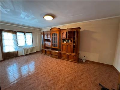 Apartament 3 camere , etaj 1, zona Brailei, suprafata totala 92mp