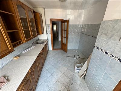 Apartament 3 camere , etaj 1, zona Brailei, suprafata totala 92mp