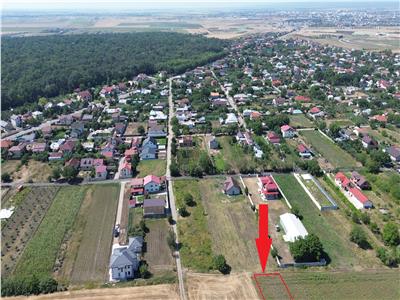 Teren situat in extravilan Petresti 4.544mp cu deschidere 13.5m