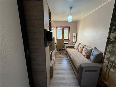 Apartament 4 camere, etaj 3 cu acoperis, mobilat si utilat complet