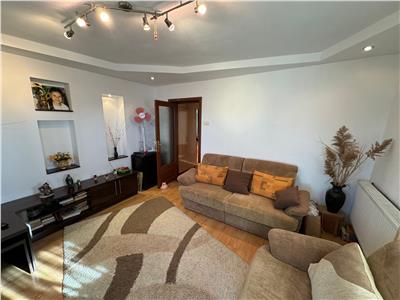 Apartament 4 camere, 95mp, zona Pompieri , etaj 4 cu acoperis