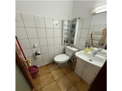 Apartament 4 camere, 95mp, zona Pompieri , etaj 4 cu acoperis