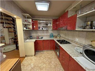 Apartament cu mansarda zona Piata Moldovei ,mobilat si utilat !