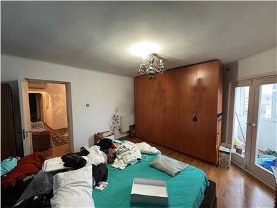 Apartament 4 camere, etaj 4, zona centrala  Tribunal  Hotel Vrancea