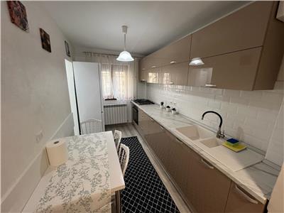 Apartament 2 camere, parter, mobilat si utilat COMPLET   Scoala 9