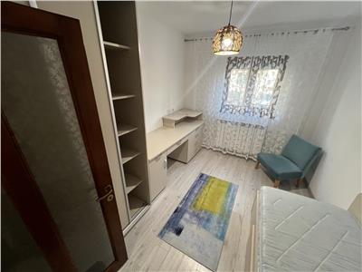 Apartament 2 camere, parter, mobilat si utilat COMPLET   Scoala 9