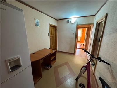 Apartament 3 camere, decomandat, parter, zona Independentei  Obor