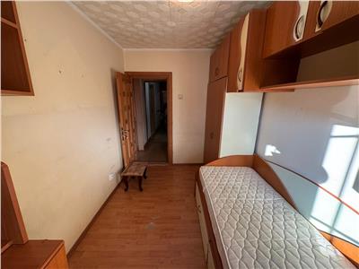 Apartament 3 camere, decomandat, parter, zona Independentei  Obor