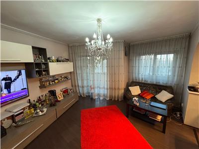 Apartament 3 camere, etaj 3 , zona Liceul Pedagogic, mobilat