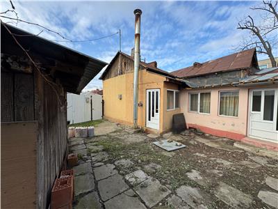 Casa stradala de vanzare in Focsani , str Odobesti nr 56