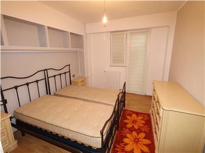 Apartament 3 camere, etaj 1, 100mp, zona CEC