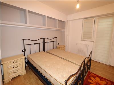 Apartament 3 camere, etaj 1, 100mp, zona CEC