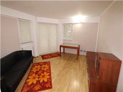 Apartament 3 camere, etaj 1, 100mp, zona CEC