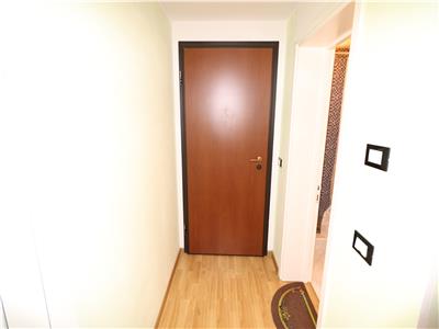 Apartament 3 camere, etaj 1, 100mp, zona CEC